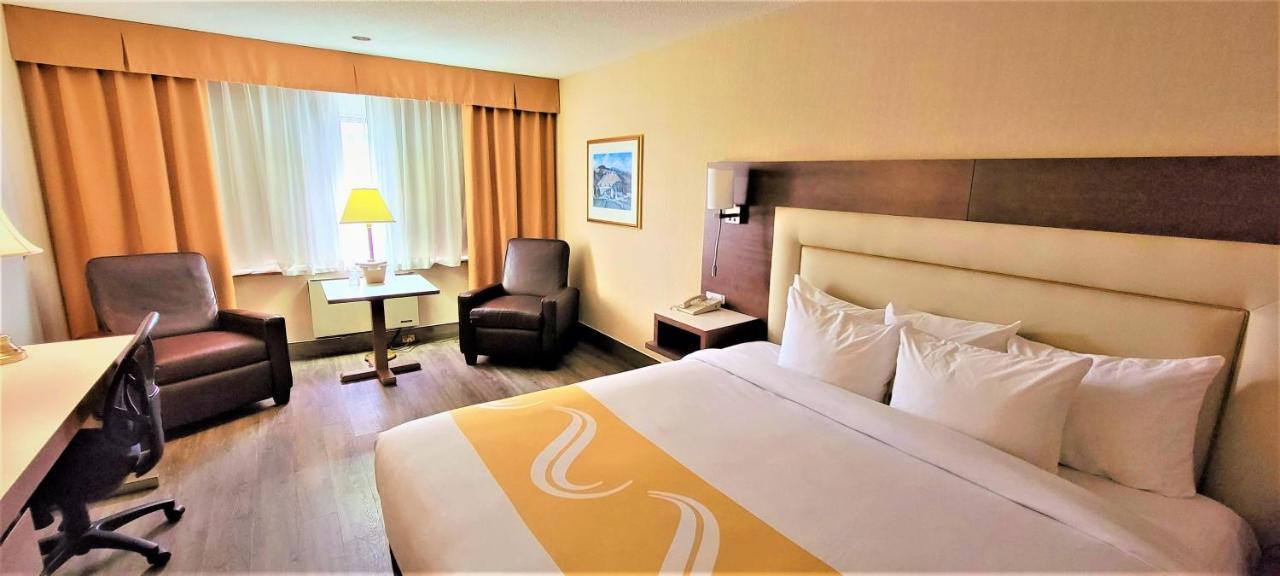 Quality Inn & Suites Гатино Экстерьер фото