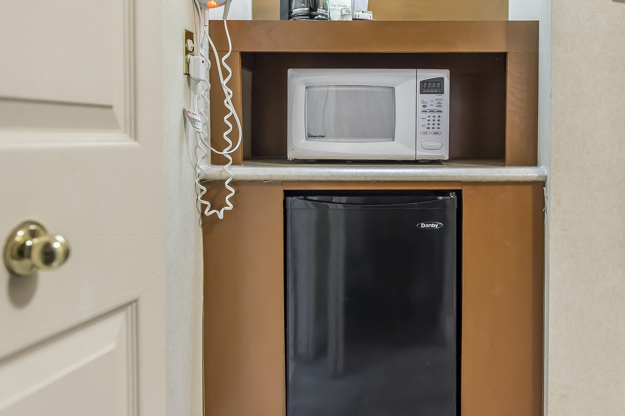 Quality Inn & Suites Гатино Экстерьер фото